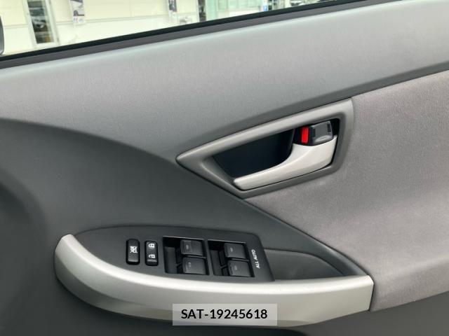 Toyota PRIUS 2010-09 8881668-18