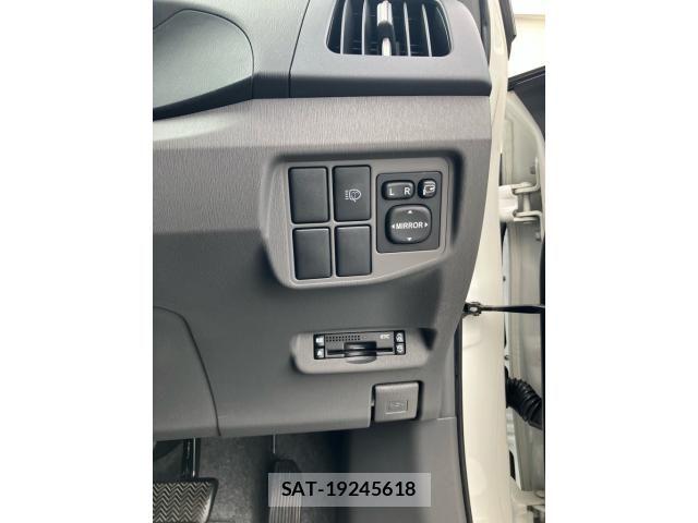 Toyota PRIUS 2010-09 8881668-19