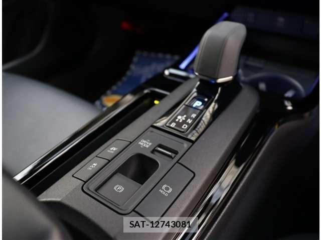 Toyota PRIUS 2023-02 8881584-13