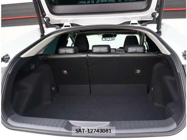 Toyota PRIUS 2023-02 8881584-18