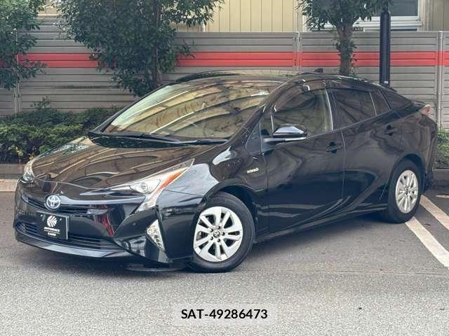 Toyota PRIUS 2017-06 8881616-21