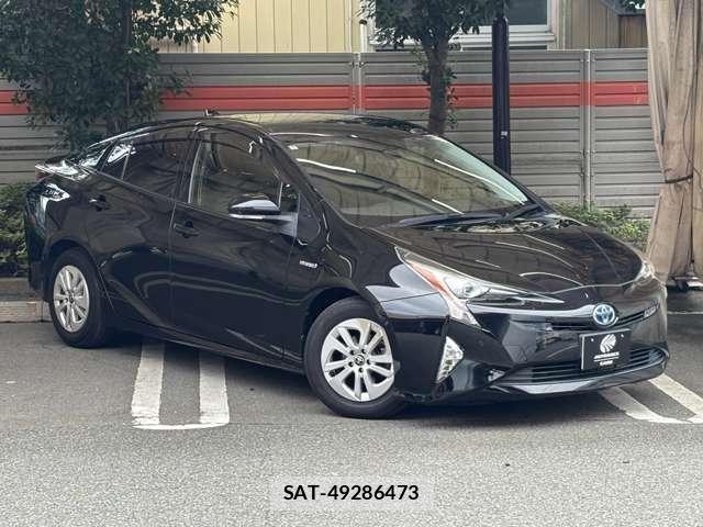Toyota PRIUS 2017-06 8881616-23
