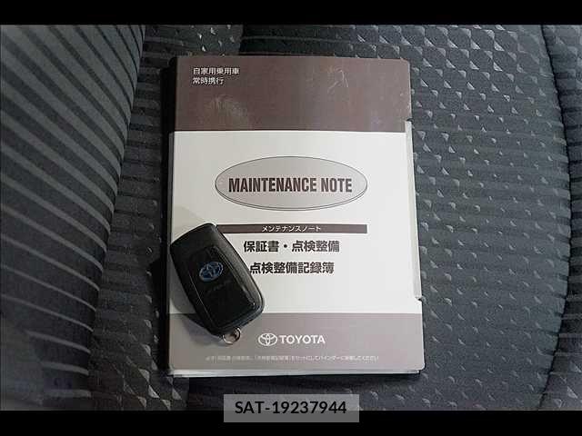 Toyota PRIUS 2016-05 8881623-7