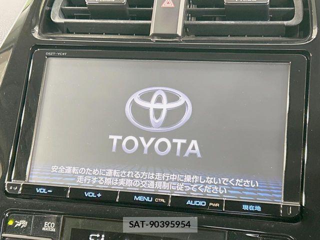 Toyota PRIUS 2016-01 8881624-2