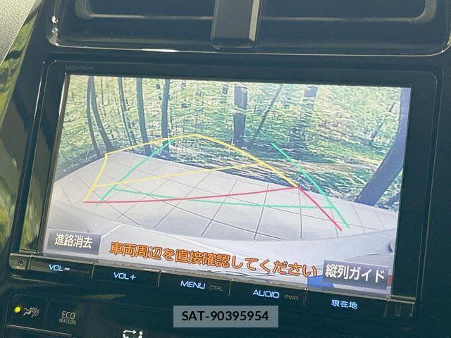 Toyota PRIUS 2016-01 8881624-3
