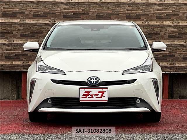 Toyota PRIUS 2019-11 8881602-1