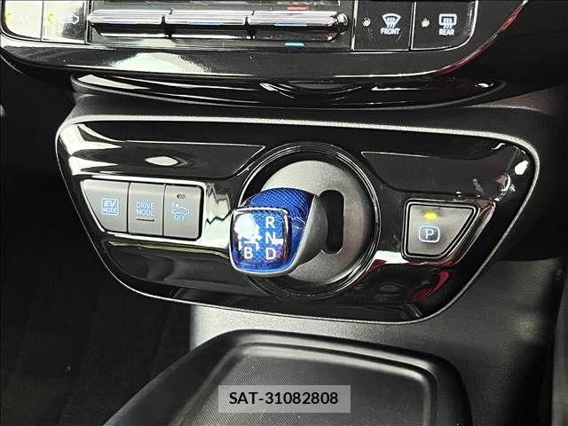 Toyota PRIUS 2019-11 8881602-24