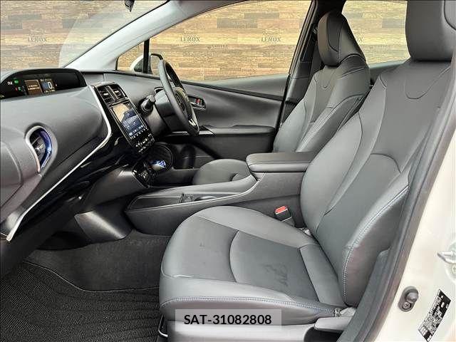 Toyota PRIUS 2019-11 8881602-26