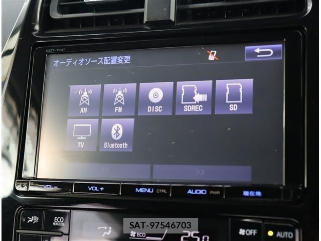 Toyota PRIUS 2017-03 8881604-6
