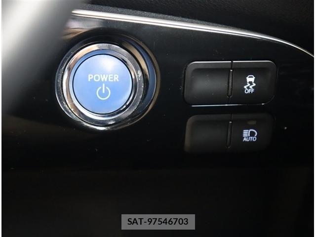 Toyota PRIUS 2017-03 8881604-10