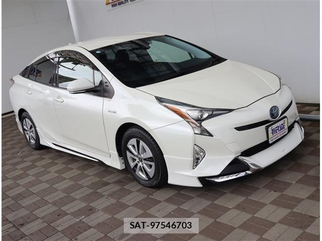 Toyota PRIUS 2017-03 8881604-17