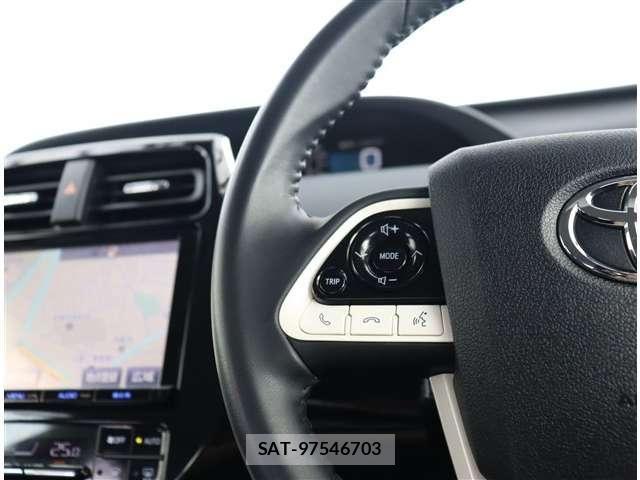 Toyota PRIUS 2017-03 8881604-25
