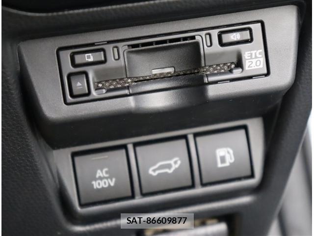 Toyota PRIUS 2023-02 8881585-12