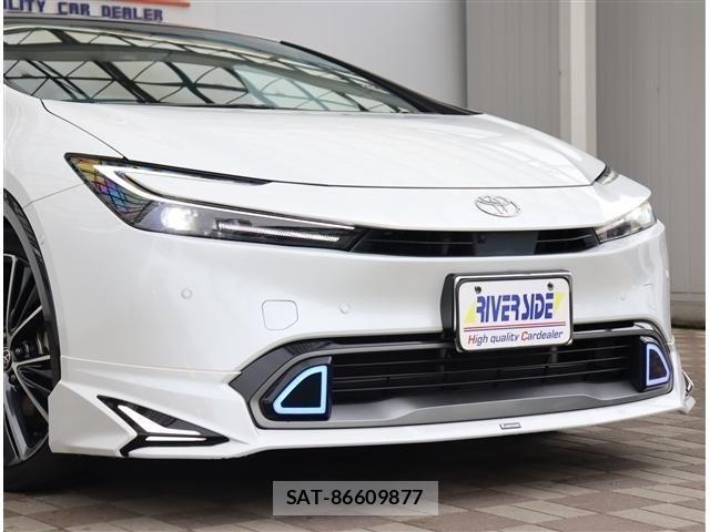 Toyota PRIUS 2023-02 8881585-17