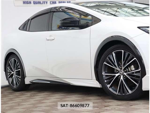 Toyota PRIUS 2023-02 8881585-22