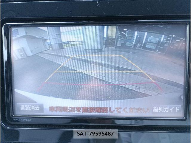 Toyota PRIUS 2018-01 8881618-15
