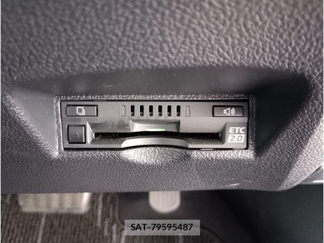 Toyota PRIUS 2018-01 8881618-24