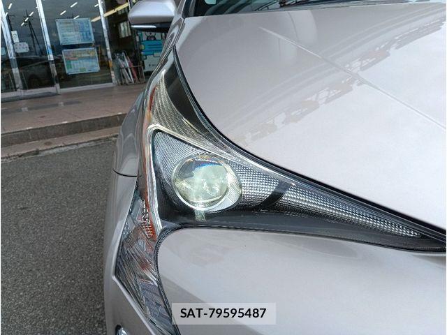 Toyota PRIUS 2018-01 8881618-28