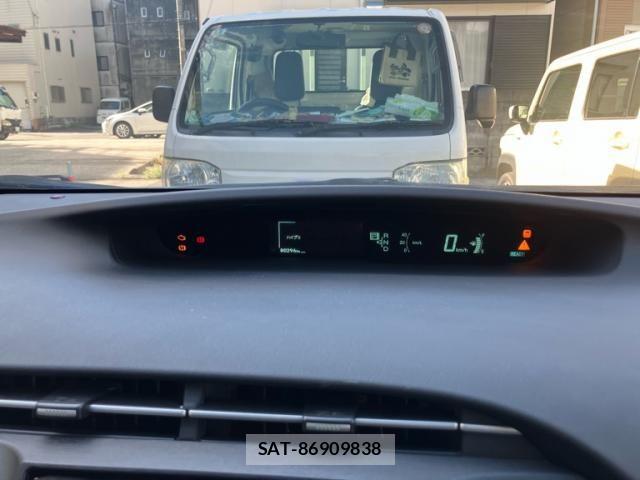 Toyota PRIUS 2010-01 8881667-19
