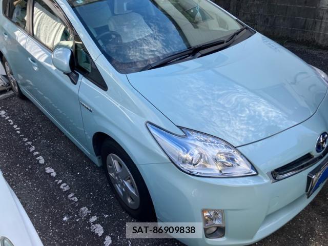 Toyota PRIUS 2010-01 8881667-2