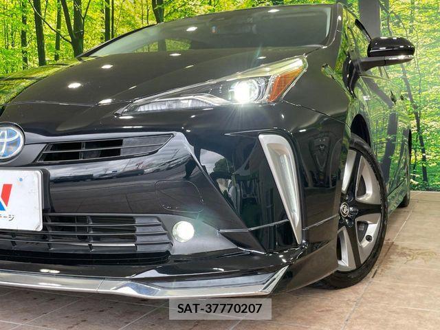 Toyota PRIUS 2019-08 8881600-11
