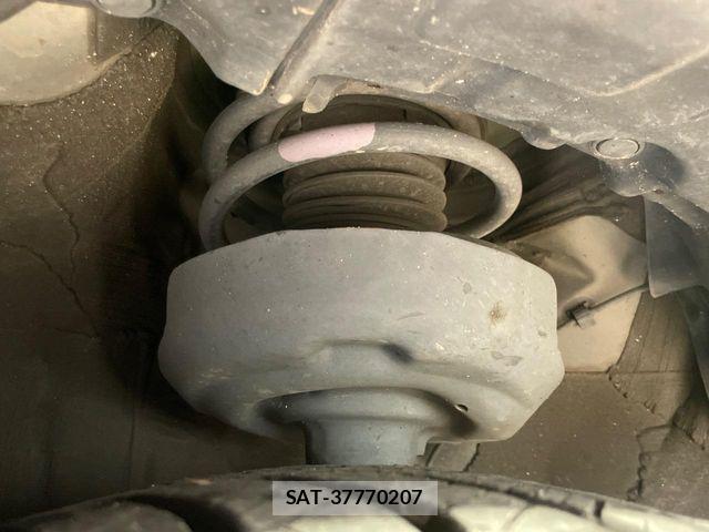Toyota PRIUS 2019-08 8881600-19