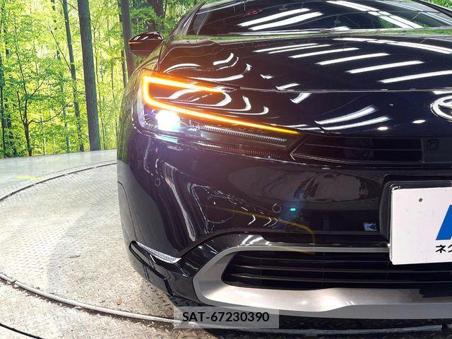 Toyota PRIUS 2023-10 8881593-11