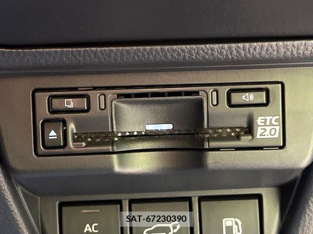 Toyota PRIUS 2023-10 8881593-5