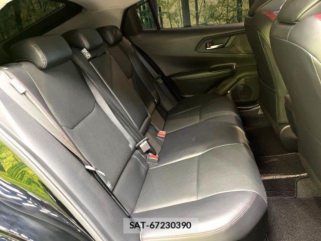 Toyota PRIUS 2023-10 8881593-8