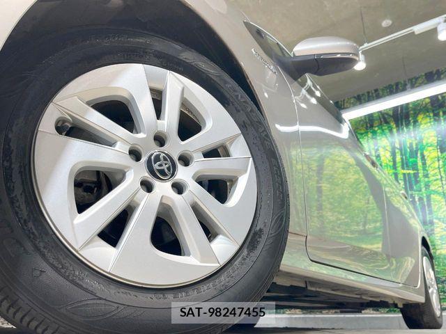 Toyota PRIUS 2018-03 8881621-12