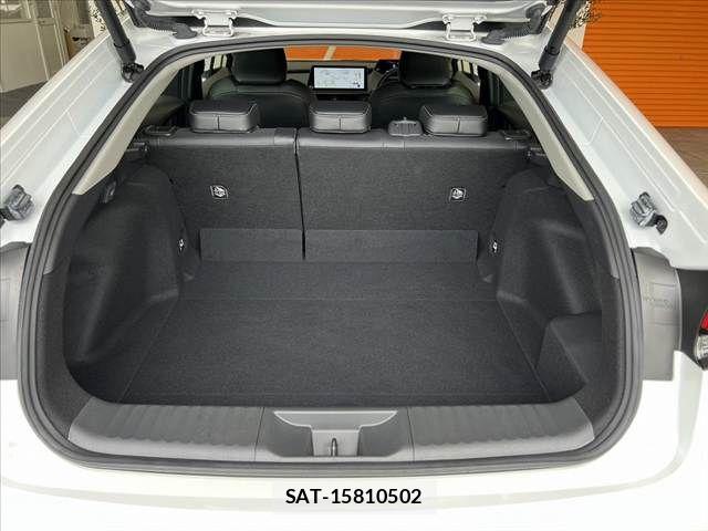 Toyota PRIUS 2024-05 8881589-19