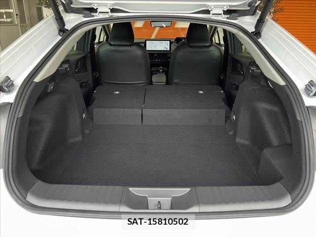 Toyota PRIUS 2024-05 8881589-20