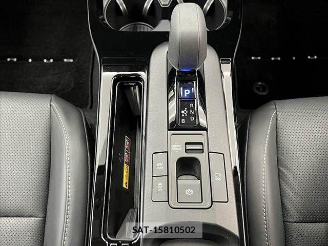 Toyota PRIUS 2024-05 8881589-24