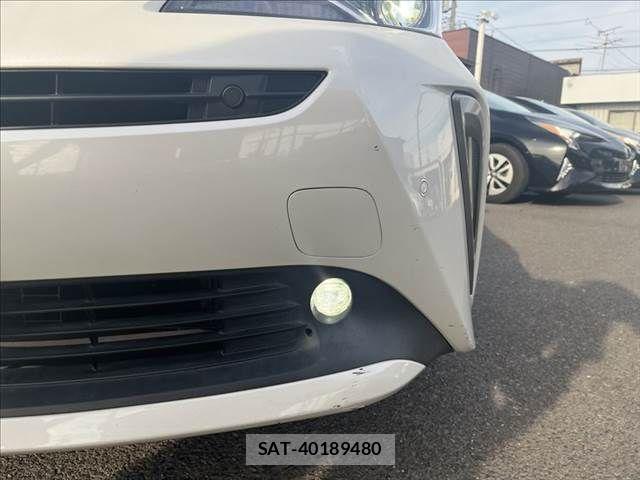 Toyota PRIUS 2019-03 8881622-11