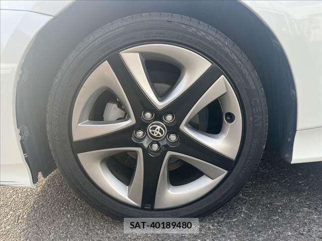 Toyota PRIUS 2019-03 8881622-12