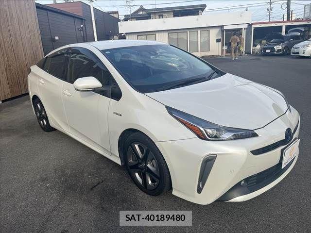 Toyota PRIUS 2019-03 8881622-14