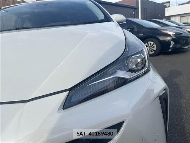 Toyota PRIUS 2019-03 8881622-20