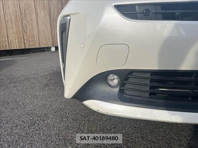 Toyota PRIUS 2019-03 8881622-23