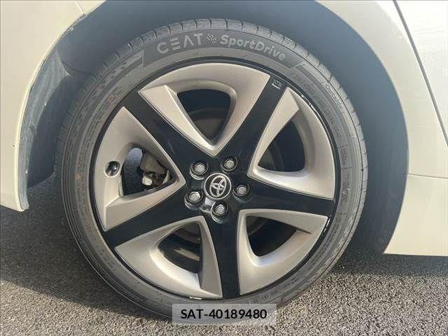 Toyota PRIUS 2019-03 8881622-27