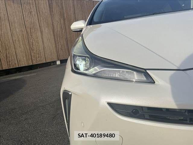 Toyota PRIUS 2019-03 8881622-29