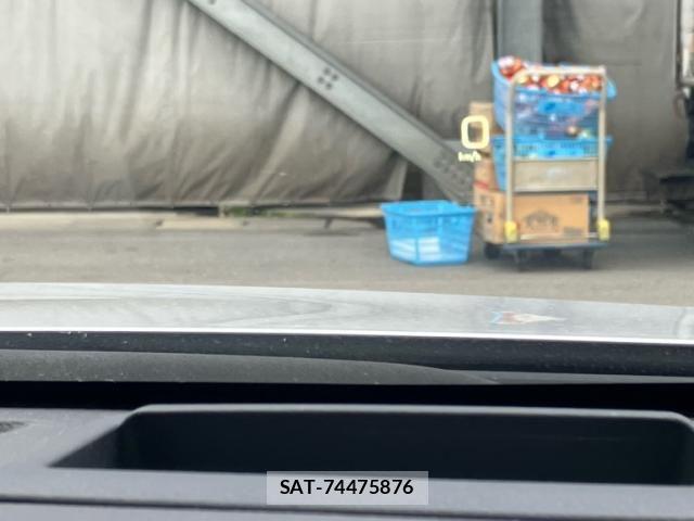 Toyota PRIUS 2018-12 8881632-22