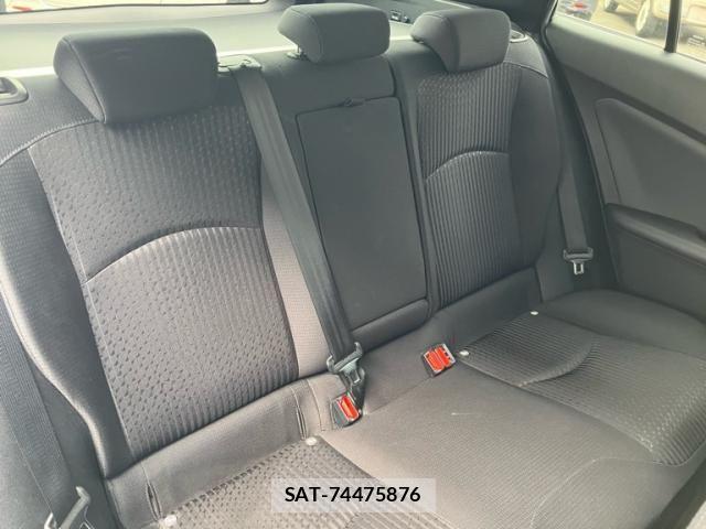 Toyota PRIUS 2018-12 8881632-8