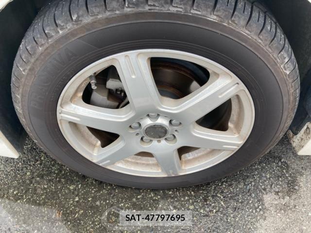 Toyota PRIUS 2013-12 8881673-9