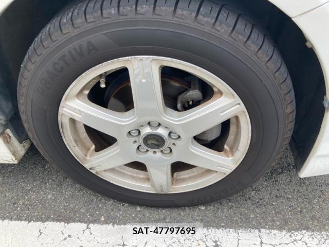 Toyota PRIUS 2013-12 8881673-7