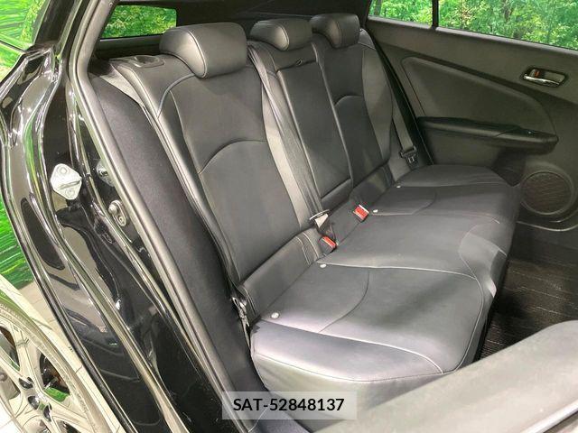 Toyota PRIUS 2017-10 8881603-10
