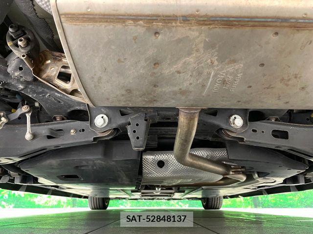 Toyota PRIUS 2017-10 8881603-18