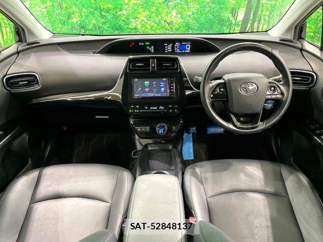 Toyota PRIUS 2017-10 8881603-1
