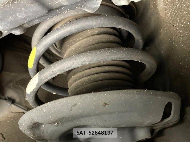 Toyota PRIUS 2017-10 8881603-19
