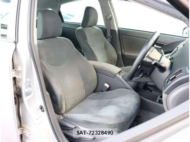 Toyota PRIUS 2009-11 8881652-12