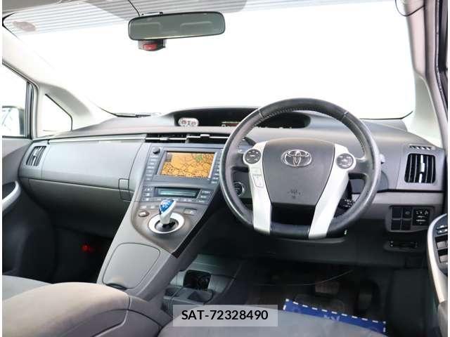 Toyota PRIUS 2009-11 8881652-25